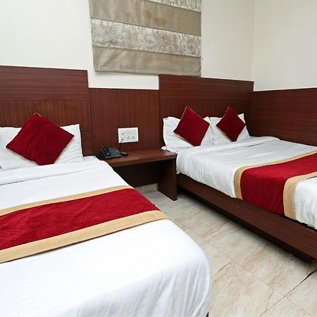 Hotel Toto International Dx 新德里 外观 照片