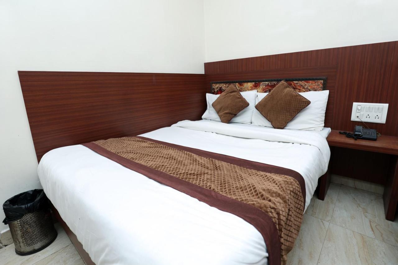 Hotel Toto International Dx 新德里 外观 照片